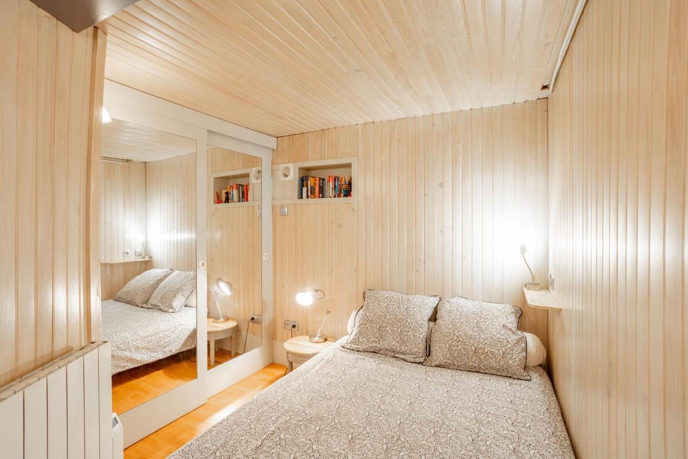 Duplex And Private Patio At Eiffel Tower Apartment Paris Exterior photo