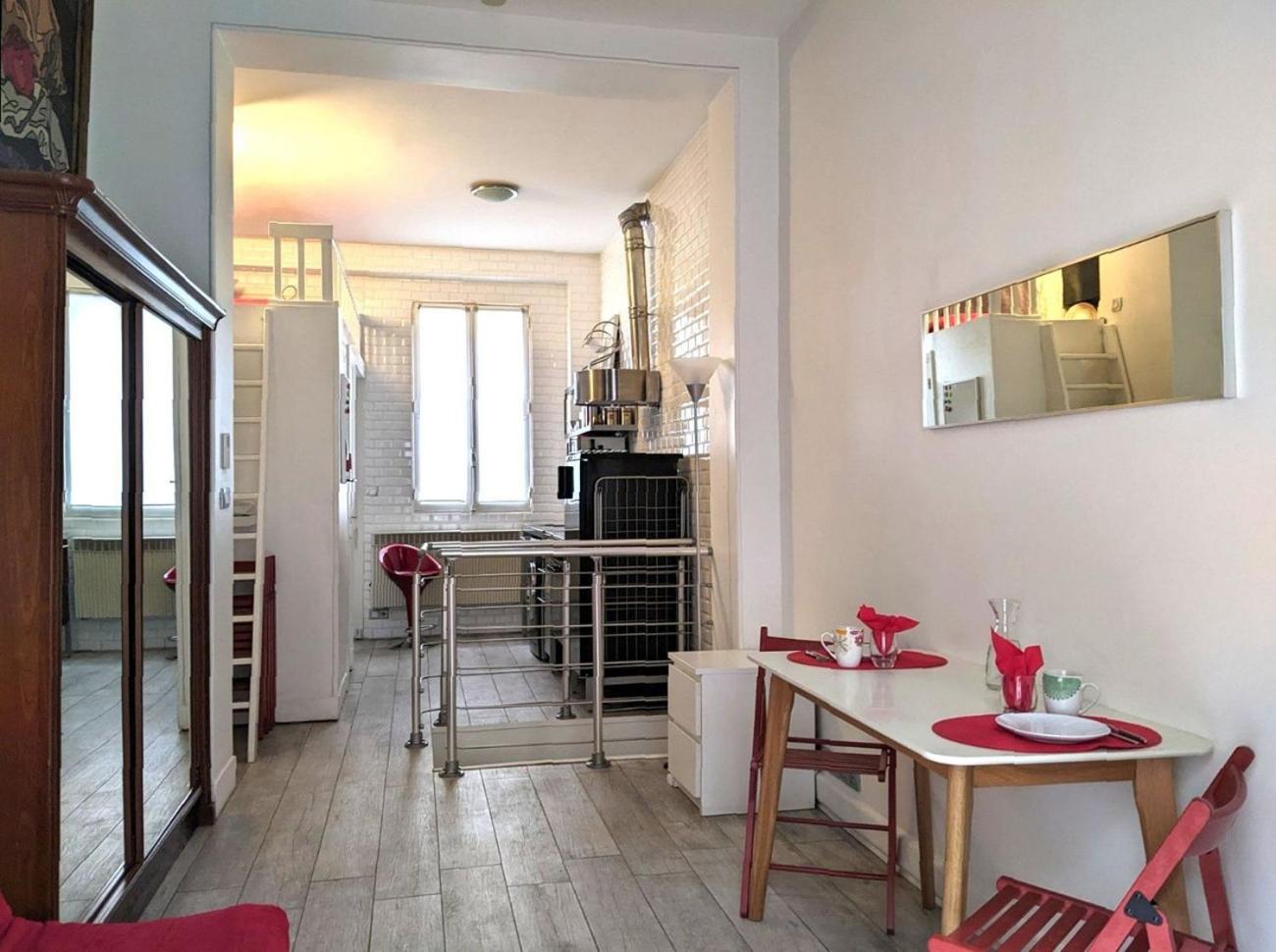 Duplex And Private Patio At Eiffel Tower Apartment Paris Exterior photo