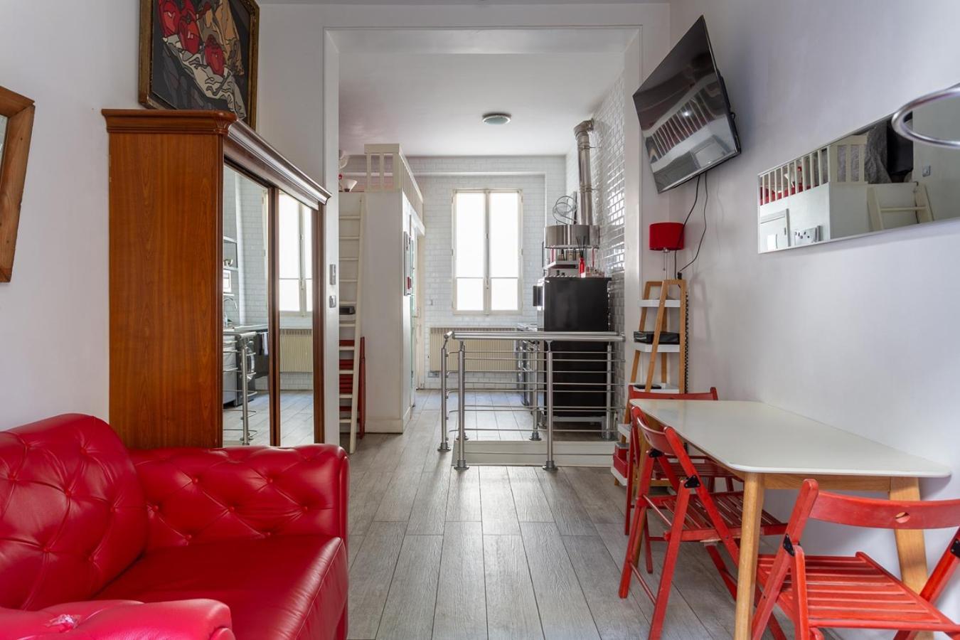 Duplex And Private Patio At Eiffel Tower Apartment Paris Exterior photo